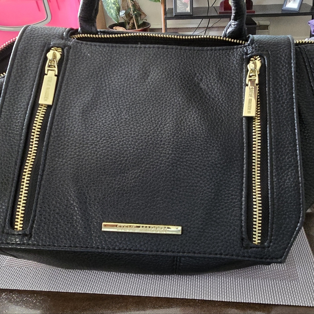 Like New Black Leather Handbag/backpack with Gold Accents Removable Straps